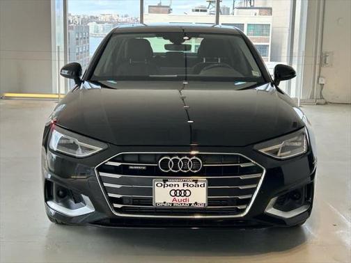 2022 Audi A4 Premium 40 TFSI quattro S tronic