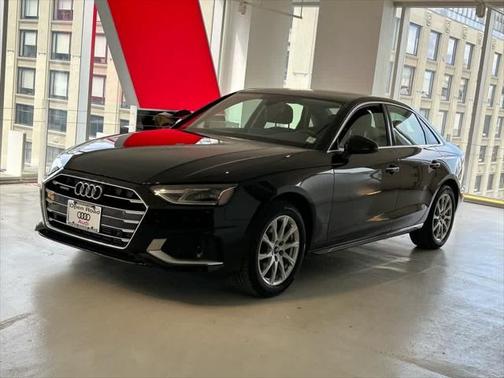 2022 Audi A4 Premium 40 TFSI quattro S tronic