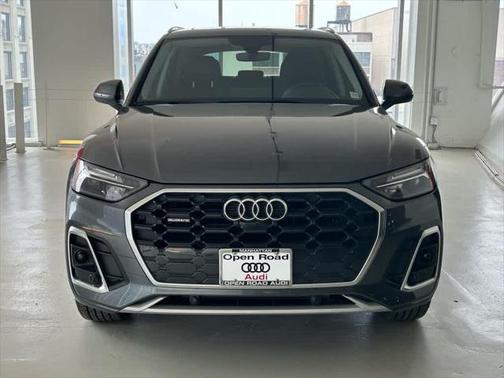 2025 Audi Q5 Premium Plus 45 TFSI S line quattro S tronic