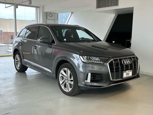 2023 Audi Q7 Premium Plus 55 TFSI quattro Tiptronic