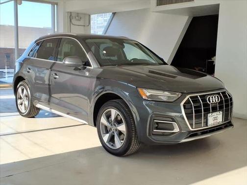 2023 Audi Q5 Premium Plus 40 TFSI quattro S tronic
