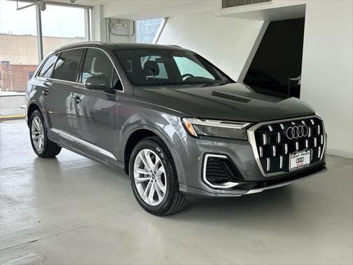 2025 Audi Q7 Premium Plus 45 TFSI quattro Tiptronic