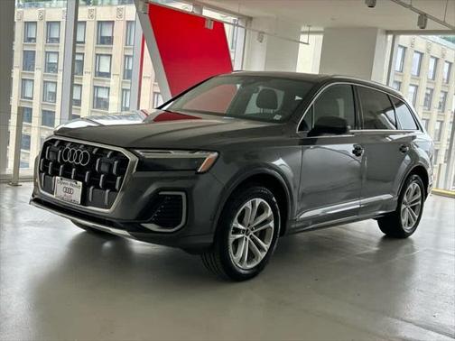 2025 Audi Q7 Premium Plus 45 TFSI quattro Tiptronic