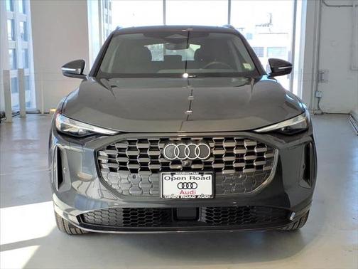 2025 Audi Q5 Premium TFSI quattro S tronic