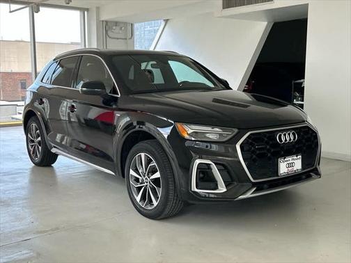 2023 Audi Q5 Premium Plus 45 TFSI S line quattro