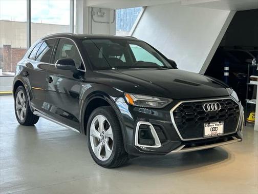 2023 Audi Q5 Premium Plus 45 TFSI S line quattro