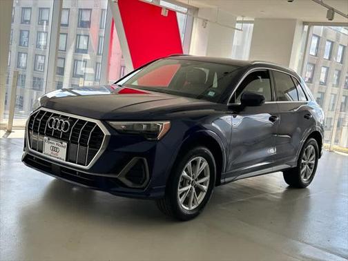 2022 Audi Q3 Premium 45 TFSI S line quattro Tiptronic