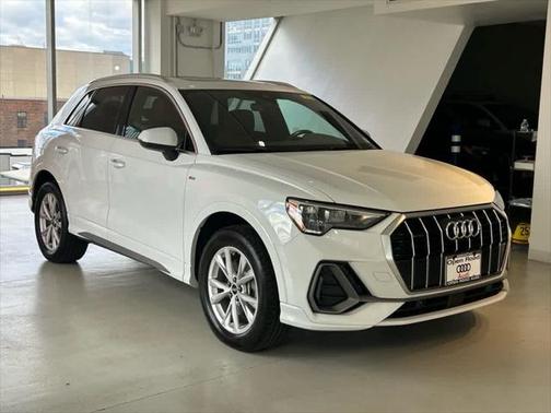 2022 Audi Q3 Premium 45 TFSI S line quattro Tiptronic