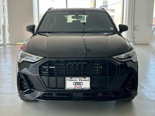 2023 Audi Q3 S line Premium