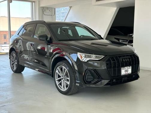 2023 Audi Q3 S line Premium