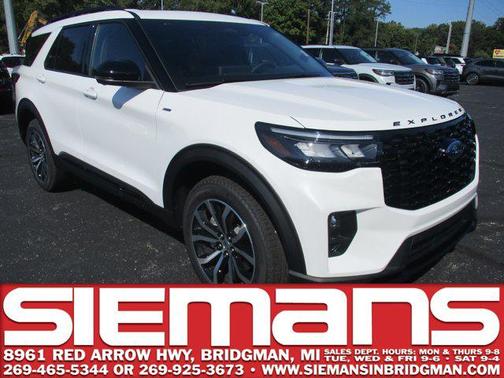 2025 Ford Explorer ST-Line