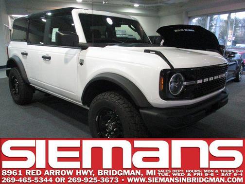Oxford White 2026 Ford Bronco Big Bend SUV