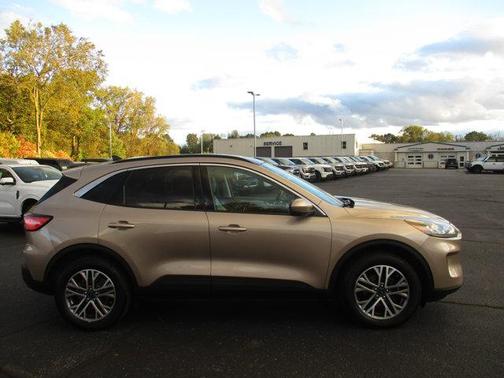 2021 Ford Escape SEL