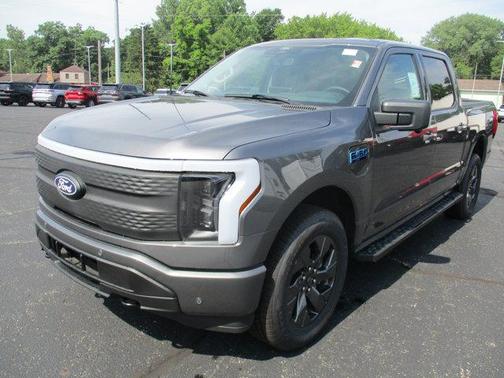 2025 Ford F-150 Lightning Flash
