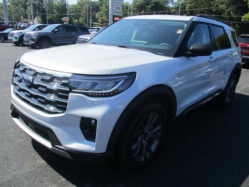 2025 Ford Explorer Active