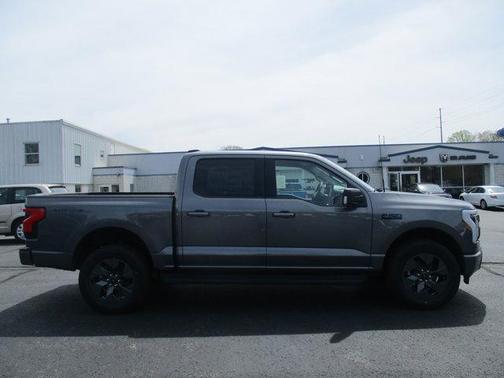 2025 Ford F-150 Lightning Flash