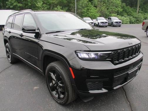 2023 Jeep Grand Cherokee L Altitude