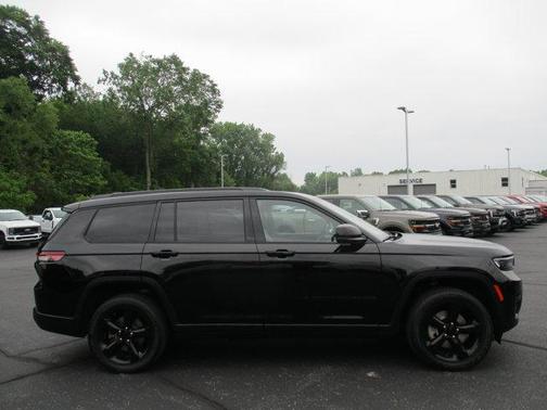 2023 Jeep Grand Cherokee L Altitude
