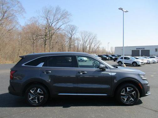 2022 Kia Sorento Hybrid S