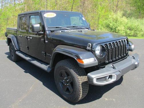 Black Clearcoat 2021 Jeep Gladiator Sport S