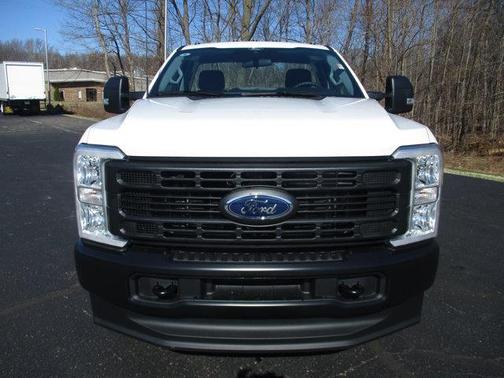 Oxford White 2026 Ford F-250 XL