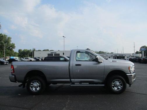 2024 RAM 2500 Tradesman Regular Cab 4x4 8' Box