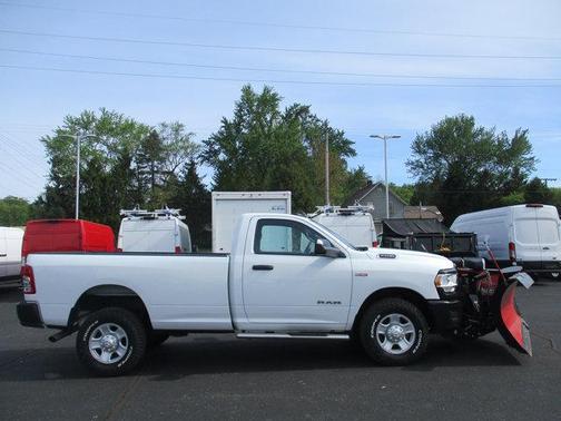 2022 RAM 2500 Tradesman Regular Cab 4x4 8' Box
