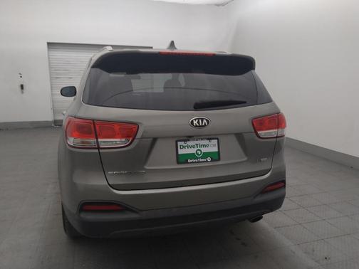 Titanium Silver 2018 Kia Sorento LX