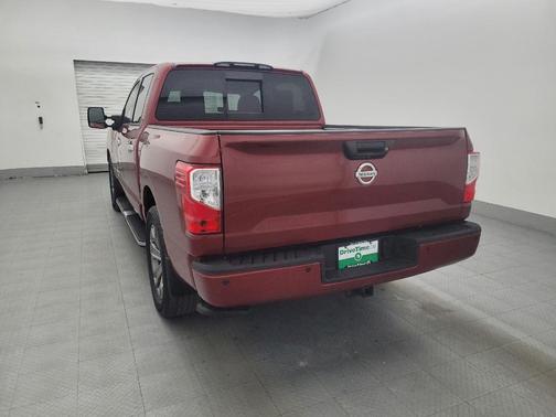 2018 Nissan Titan SV