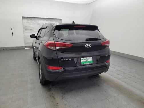 2017 Hyundai TUCSON SE Plus