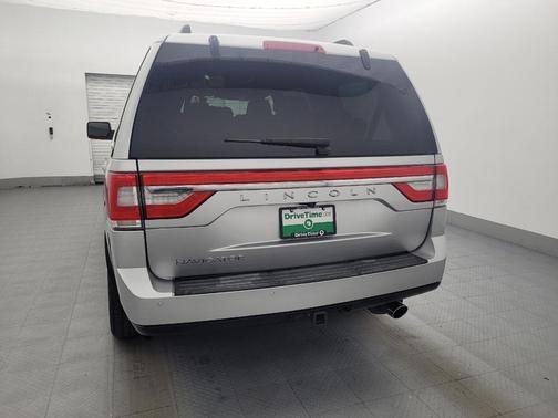 Ingot Silver Metallic 2017 Lincoln Navigator Reserve