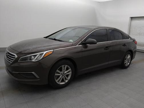 2017 Hyundai SONATA SE