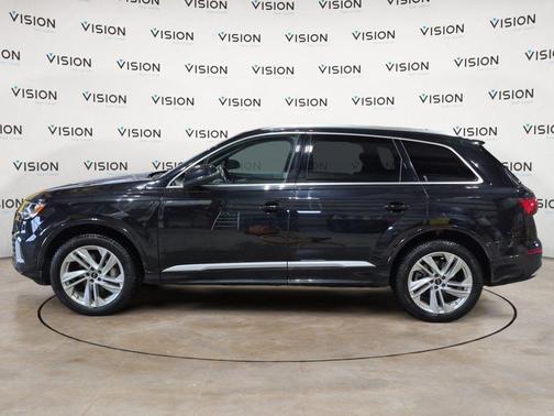2021 Audi Q7 45 Premium Plus