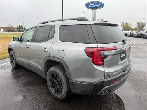 2023 GMC Acadia AWD AT4