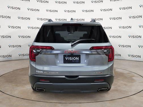 2023 GMC Acadia AWD AT4