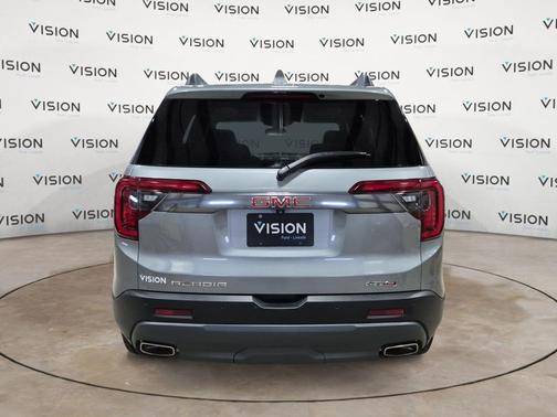 2023 GMC Acadia AWD AT4