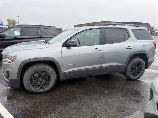 2023 GMC Acadia AWD AT4