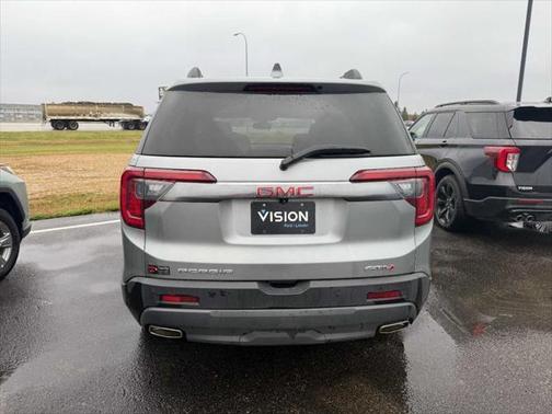 2023 GMC Acadia AWD AT4