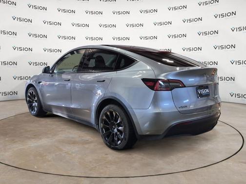 2025 Tesla Model Y Long Range Dual Motor All-Wheel Drive