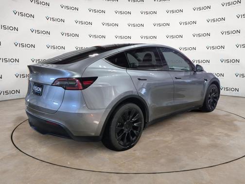 2025 Tesla Model Y Long Range Dual Motor All-Wheel Drive