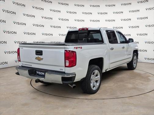 2017 Chevrolet Silverado 1500 4WD Crew Cab 143.5" LTZ w/1LZ