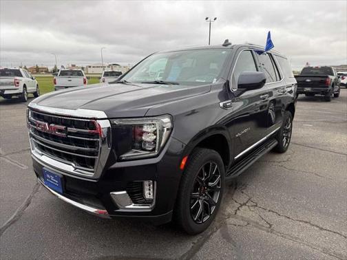 2023 GMC Yukon SLT