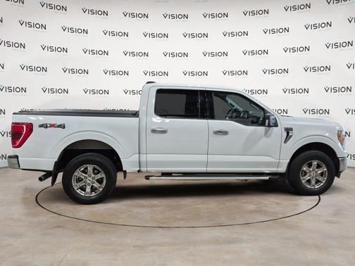OXFORD WHITE 2022 Ford F-150 XLT