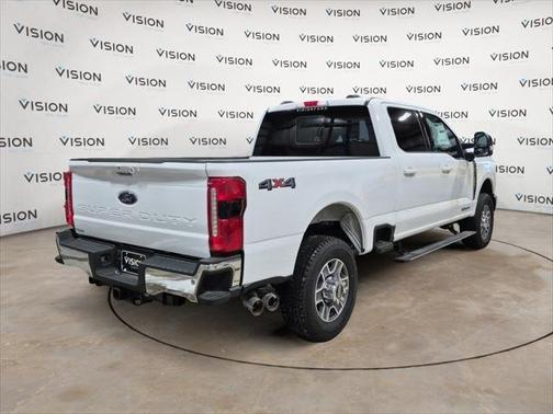 2025 Ford F-350 LARIAT 4WD Crew Cab 6.75' Box