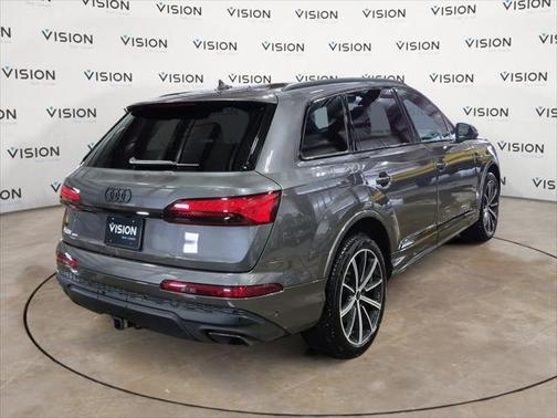 2025 Audi Q7 Premium Plus 45 TFSI quattro