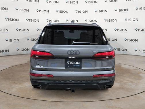2025 Audi Q7 45 Premium Plus