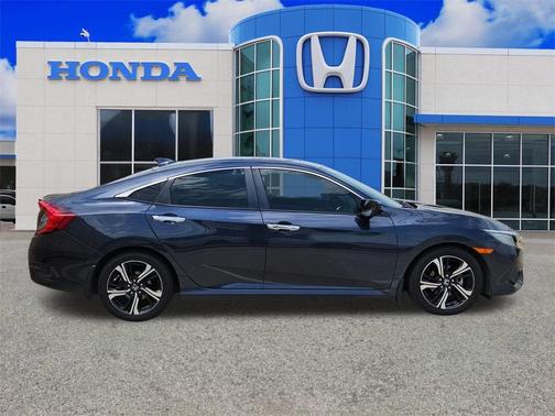 2017 Honda Civic Touring