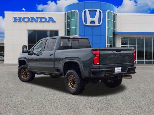 2025 Chevrolet Silverado 2500 ZR2