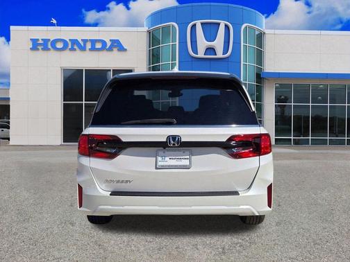 White 2026 Honda Odyssey EX-L