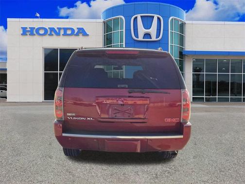 2009 GMC Yukon XL 1500 Denali